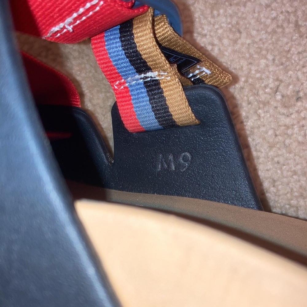 Chaco slides - Picture 3 of 3